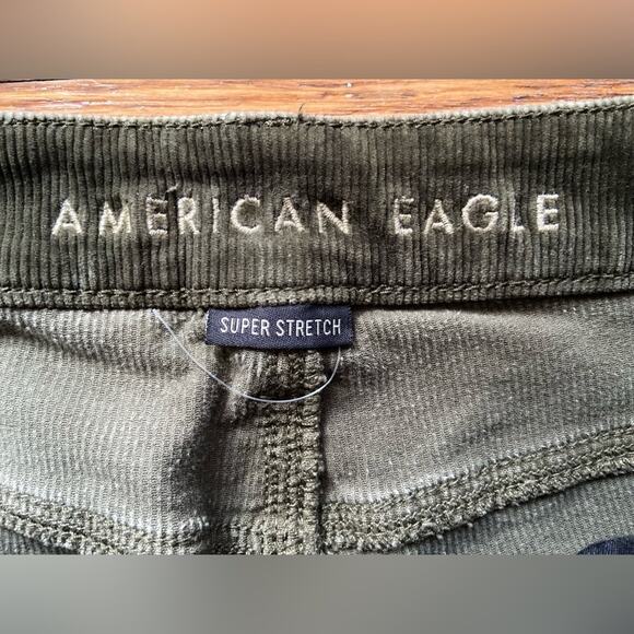 AMERICAN EAGLE Super Stretch Green Corduroy Hi-Rise Jeggings sz 4 (NWOT) - Picture 5 of 16